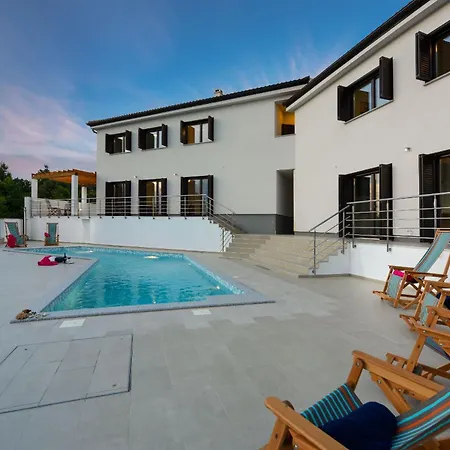 ヴィラ Lubey Zadarvillas Ljubač