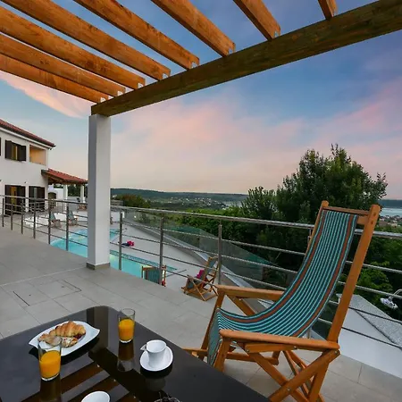 Lubey Zadarvillas