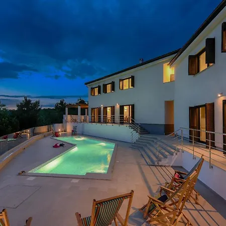 Lubey Zadarvillas