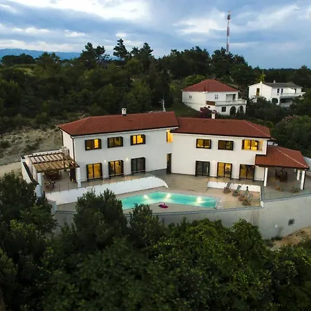 Lubey Zadarvillas 别墅