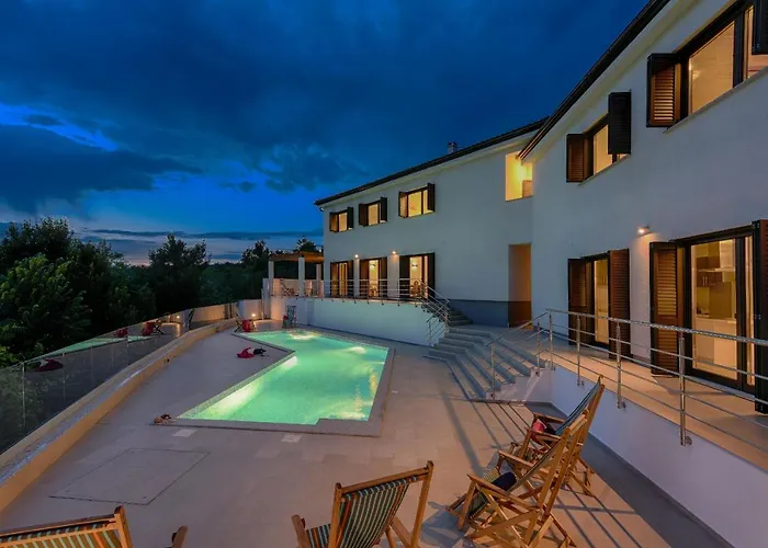 Lubey Zadarvillas