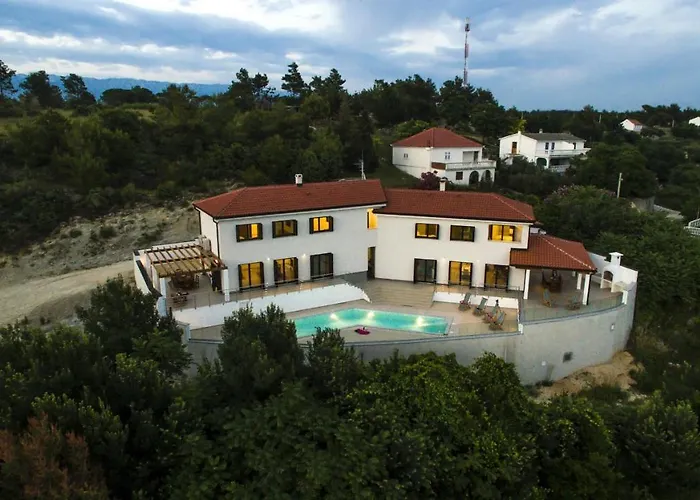 Lubey Zadarvillas Вилла